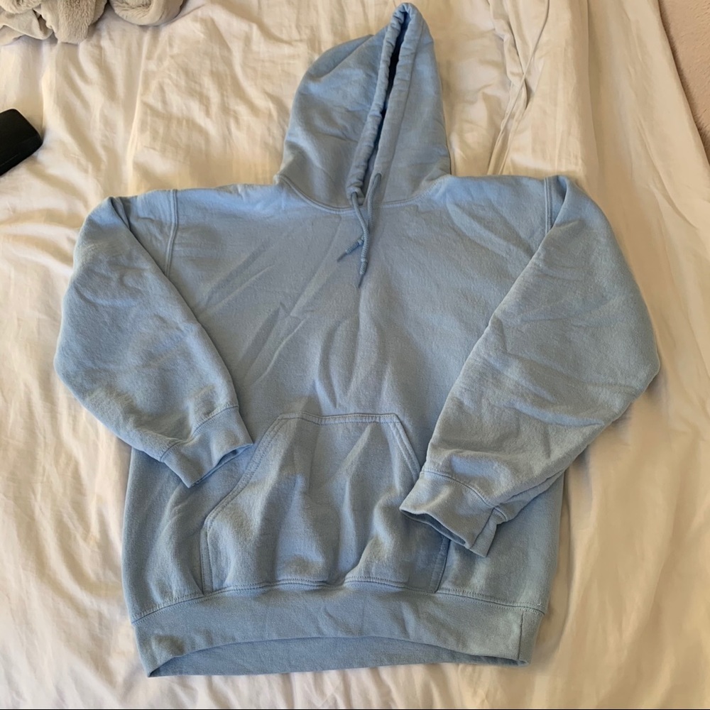 sky blue gildan hoodie